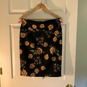 Lularoe “Cassie” Quilted Pencil Skirt
